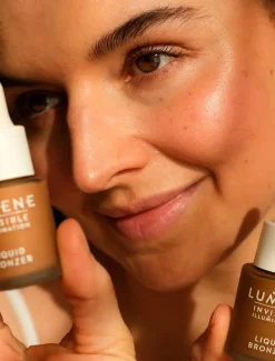Lumene Invisible Illumination Hehkupisarat Deep Glow 15 ml
