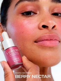 Lumene Invisible Illumination Poskipunapisarat Arctic Rose 15 ml