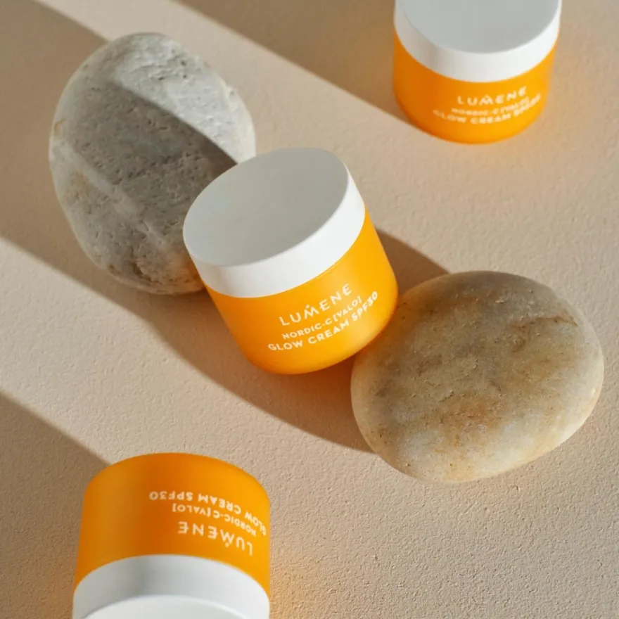 Lumene VALO Heleyttävä Päivävoide SPF30 50 ml