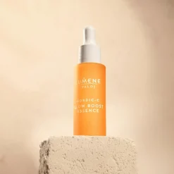 Lumene VALO Kirkastava hyaluronitiiviste 30 ml