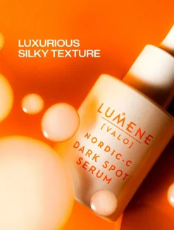 Lumene VALO Kirkastava & pigmenttiläiskiä häivyttävä seerumi 30ml