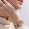 Lumoava Anna charm
