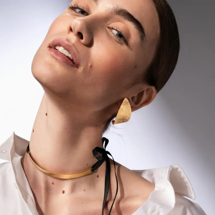 Lumoava Maininki choker kaulapanta