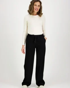 Mac christy floating crepe housut