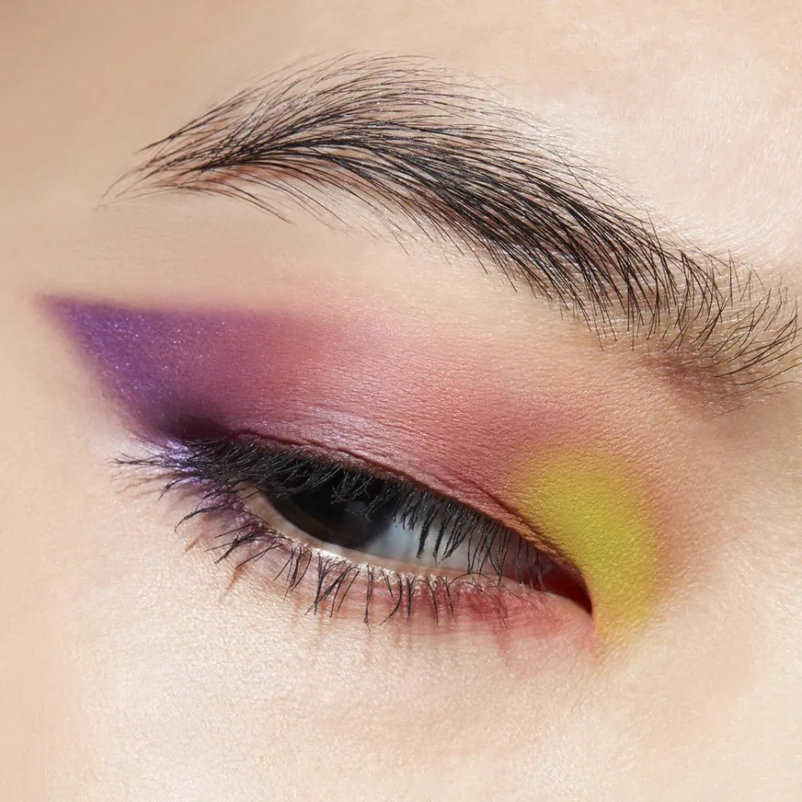 MAC Connect In Colour x12 Eye Shadow Palette luomiväripaletti 12,2 g