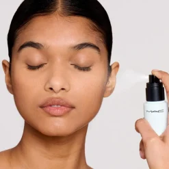 MAC Cosmetics Fix+ Stay Over Matte 24HR -kasvosuihke 100 ml