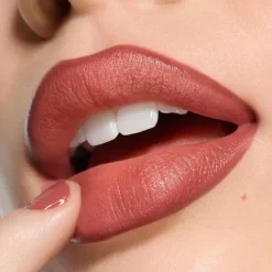 MAC Cosmetics Lipglazer Glossy Liner -huultenrajauskynä 0,25 g