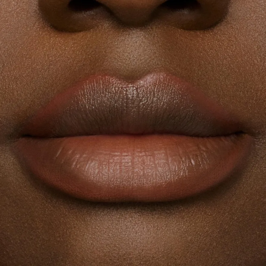 MAC Cosmetics Lipglazer Glossy Liner -huultenrajauskynä 0,25 g