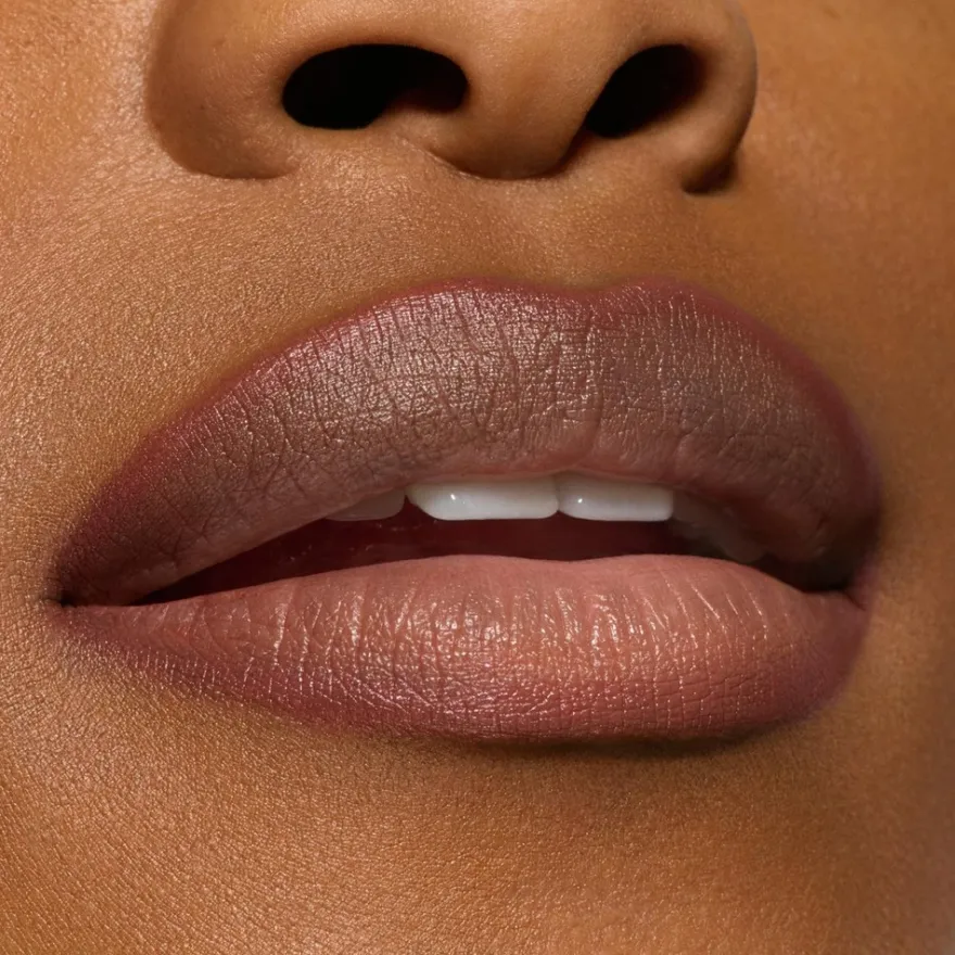 MAC Cosmetics Lipglazer Glossy Liner -huultenrajauskynä 0,25 g