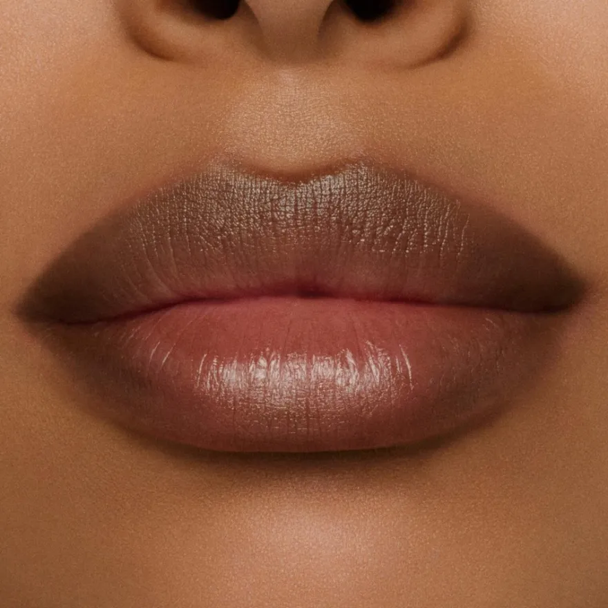 MAC Cosmetics Lipglazer Glossy Liner -huultenrajauskynä 0,25 g