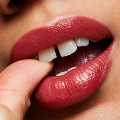 MAC Cosmetics Lustreglass Sheer Shine Lipstick -huulipuna 3,5 g