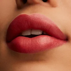 MAC Cosmetics Lustreglass Sheer Shine Lipstick -huulipuna 3,5 g