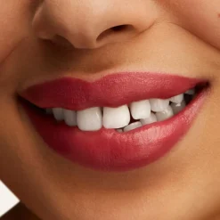 MAC Cosmetics Lustreglass Sheer Shine Lipstick -huulipuna 3,5 g
