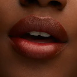 MAC Cosmetics Lustreglass Sheer Shine Lipstick -huulipuna 3,5 g