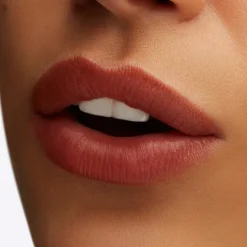 MAC Cosmetics Lustreglass Sheer Shine Lipstick -huulipuna 3,5 g