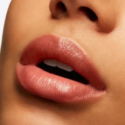 MAC Cosmetics Lustreglass Sheer Shine Lipstick -huulipuna 3,5 g
