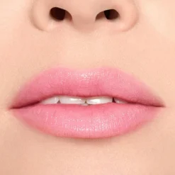 MAC Cosmetics Lustreglass Sheer Shine Lipstick -huulipuna 3,5 g