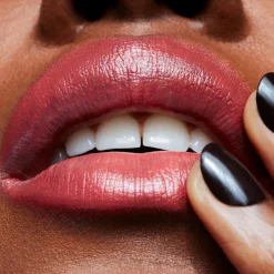 MAC Cosmetics Lustreglass Sheer Shine Lipstick -huulipuna 3,5 g