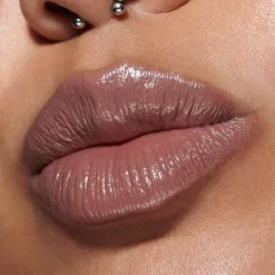 MAC Cosmetics Lustreglass Sheer Shine Lipstick -huulipuna 3,5 g