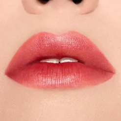 MAC Cosmetics Lustreglass Stainglass Lip Tint -nestemäinen huulipuna 3 g
