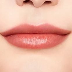 MAC Cosmetics Lustreglass Stainglass Lip Tint -nestemäinen huulipuna 3 g