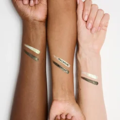 MAC Cosmetics Metamorphosis Prismatica Liquid Eye Liner -nestemäinen rajauskynä 2 ml