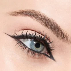 MAC Cosmetics Multisculpt Matte Liquid Eyeshadow -nestemäinen luomiväri 4,5 ml