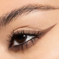 MAC Cosmetics Multisculpt Matte Liquid Eyeshadow -nestemäinen luomiväri 4,5 ml
