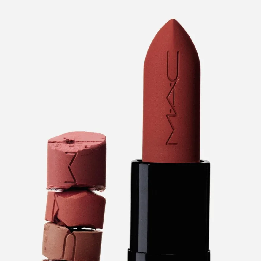 MAC Cosmetics Powder Kiss Hazy Matte Lipstick -huulipuna 3,5 g