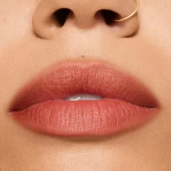 MAC Cosmetics Powder Kiss Hazy Matte Lipstick -huulipuna 3,5 g