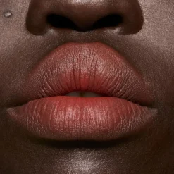 MAC Cosmetics Powder Kiss Hazy Matte Lipstick -huulipuna 3,5 g