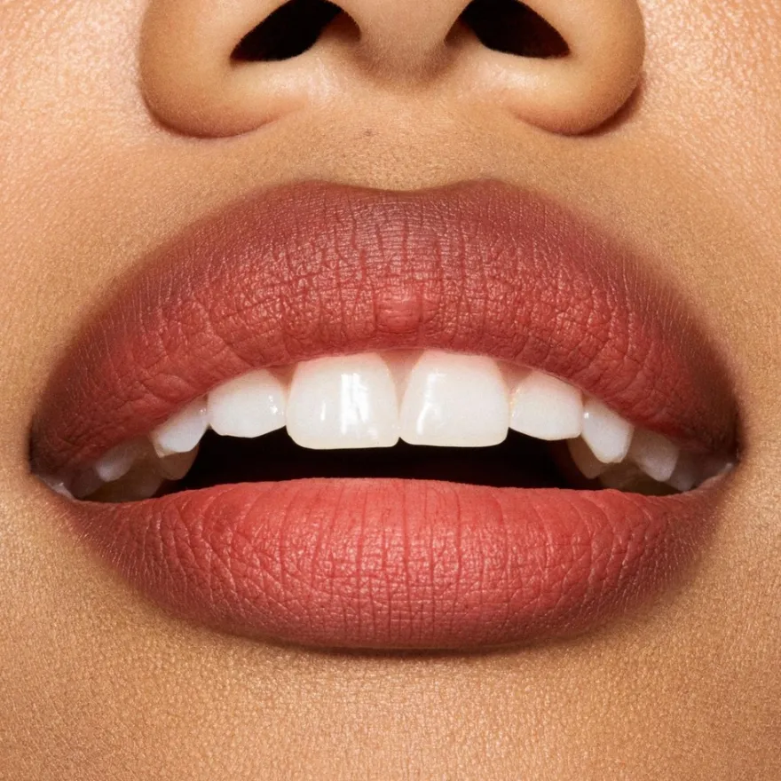 MAC Cosmetics Powder Kiss Hazy Matte Lipstick -huulipuna 3,5 g