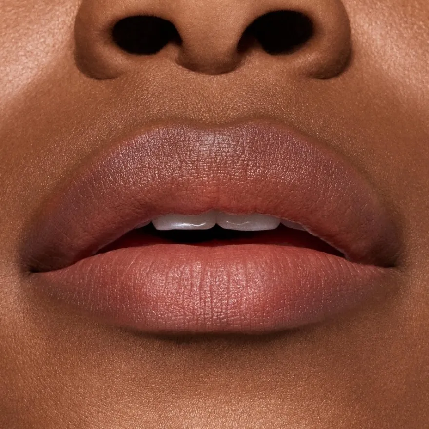 MAC Cosmetics Powder Kiss Hazy Matte Lipstick -huulipuna 3,5 g