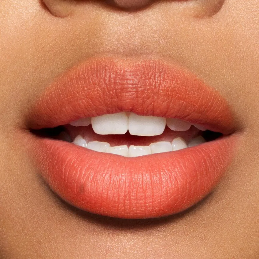 MAC Cosmetics Powder Kiss Hazy Matte Lipstick -huulipuna 3,5 g