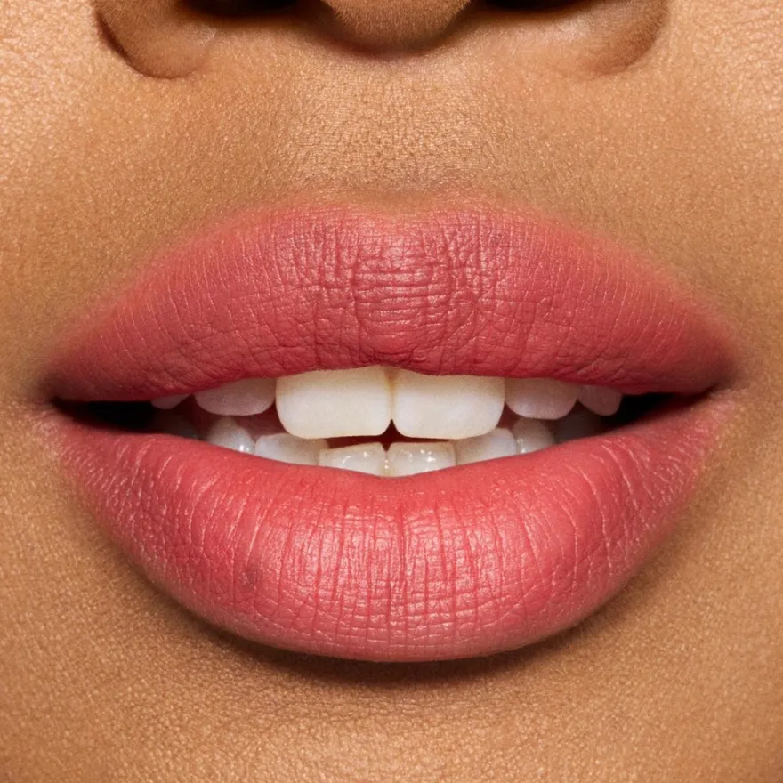 MAC Cosmetics Powder Kiss Hazy Matte Lipstick -huulipuna 3,5 g