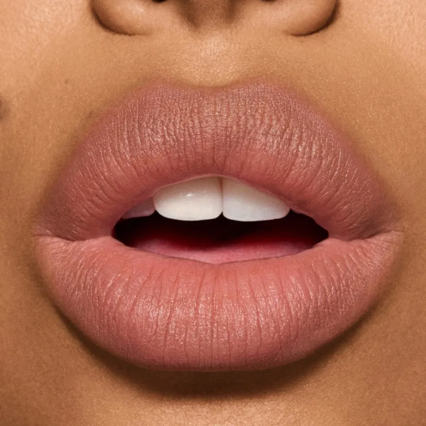 MAC Cosmetics Powder Kiss Hazy Matte Lipstick -huulipuna 3,5 g