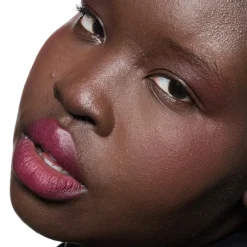 MAC Cosmetics Powder Kiss Lip + Cheek Mousse -nestemäinen huulipuna 5 ml