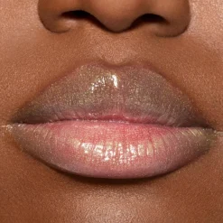 MAC Cosmetics Squirt Plumping Lipgloss Stick -huulikiilto 2,3 g