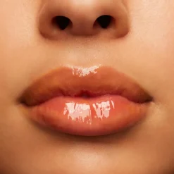 MAC Cosmetics Squirt Plumping Lipgloss Stick -huulikiilto 2,3 g