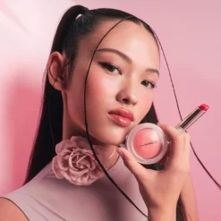 MAC Glow Play Blush poskipuna 7,3 g