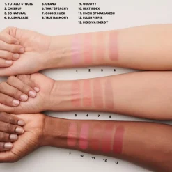 MAC Glow Play Blush poskipuna 7,3 g