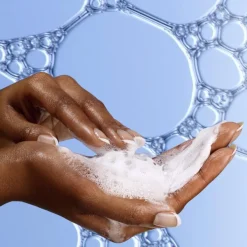 MAC Hyper Real Cleansing Foam kasvopuhdistus 125 ml