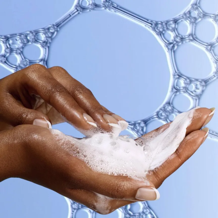 MAC Hyper Real Cleansing Foam kasvopuhdistus 125 ml