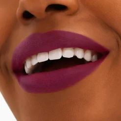 MAC Locked Kiss 24Hr Lipstick huulipuna 1,8 g