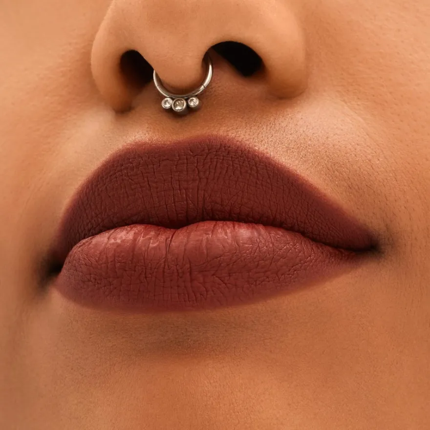 MAC Locked Kiss 24Hr Lipstick huulipuna 1,8 g