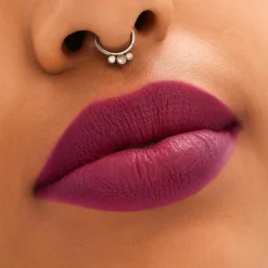 MAC Locked Kiss 24Hr Lipstick huulipuna 1,8 g