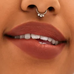 MAC Locked Kiss 24Hr Lipstick huulipuna 1,8 g