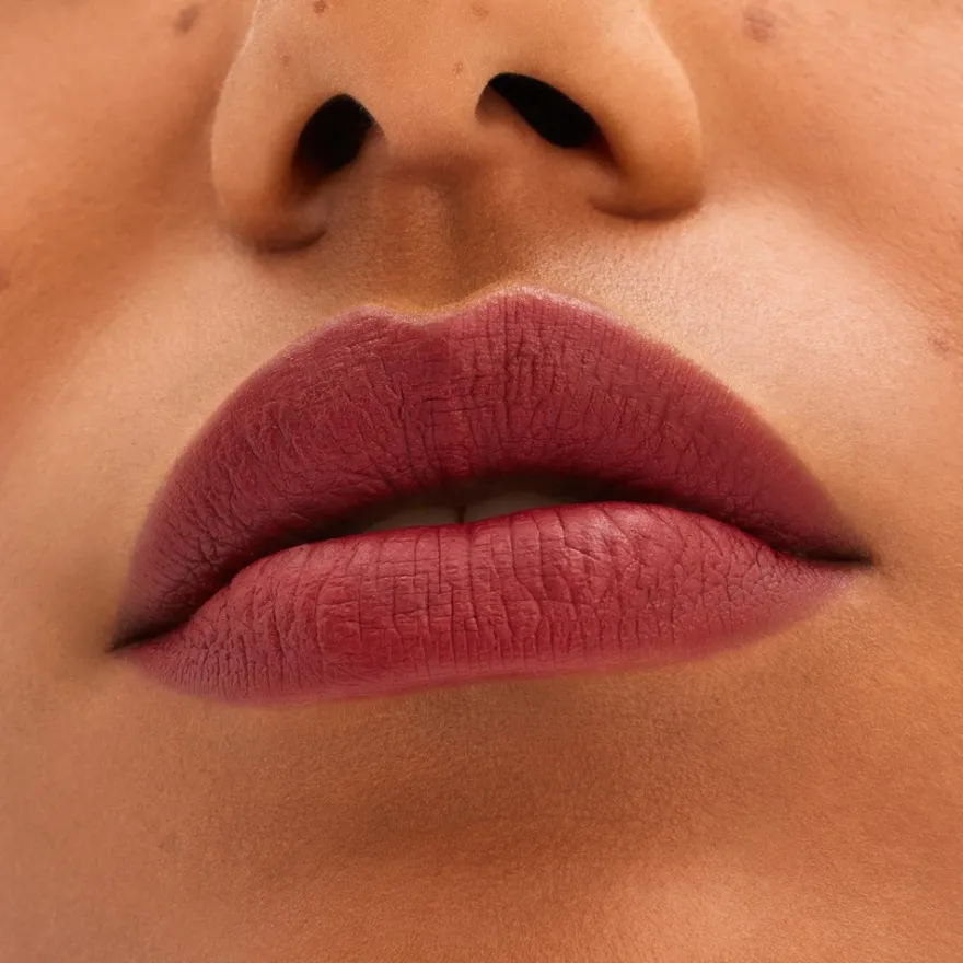 MAC Locked Kiss 24Hr Lipstick huulipuna 1,8 g