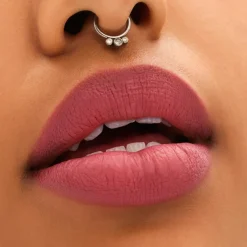 MAC Locked Kiss 24Hr Lipstick huulipuna 1,8 g