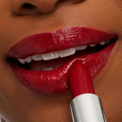 MAC Macximal Sleek Satin Lipstick huulipuna 3,5 g